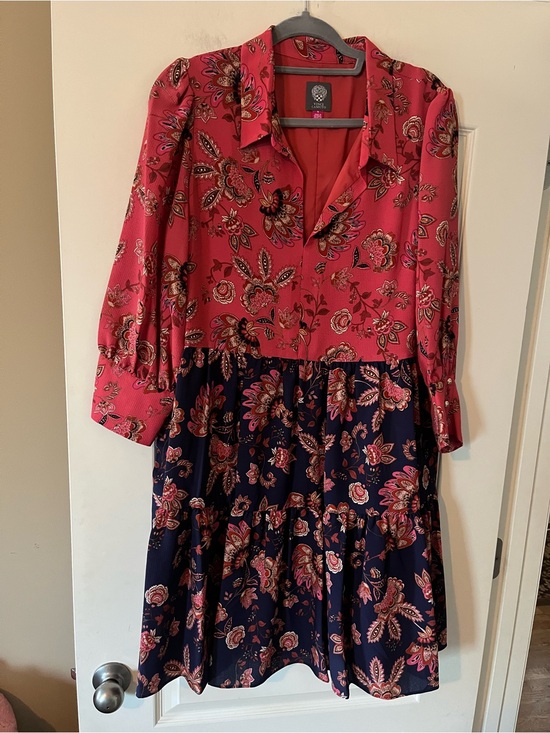 Vince Camuto Dresses & Skirts - Vince Camuto Women's Mixed Coral/Navy Elegant Dress Size 16